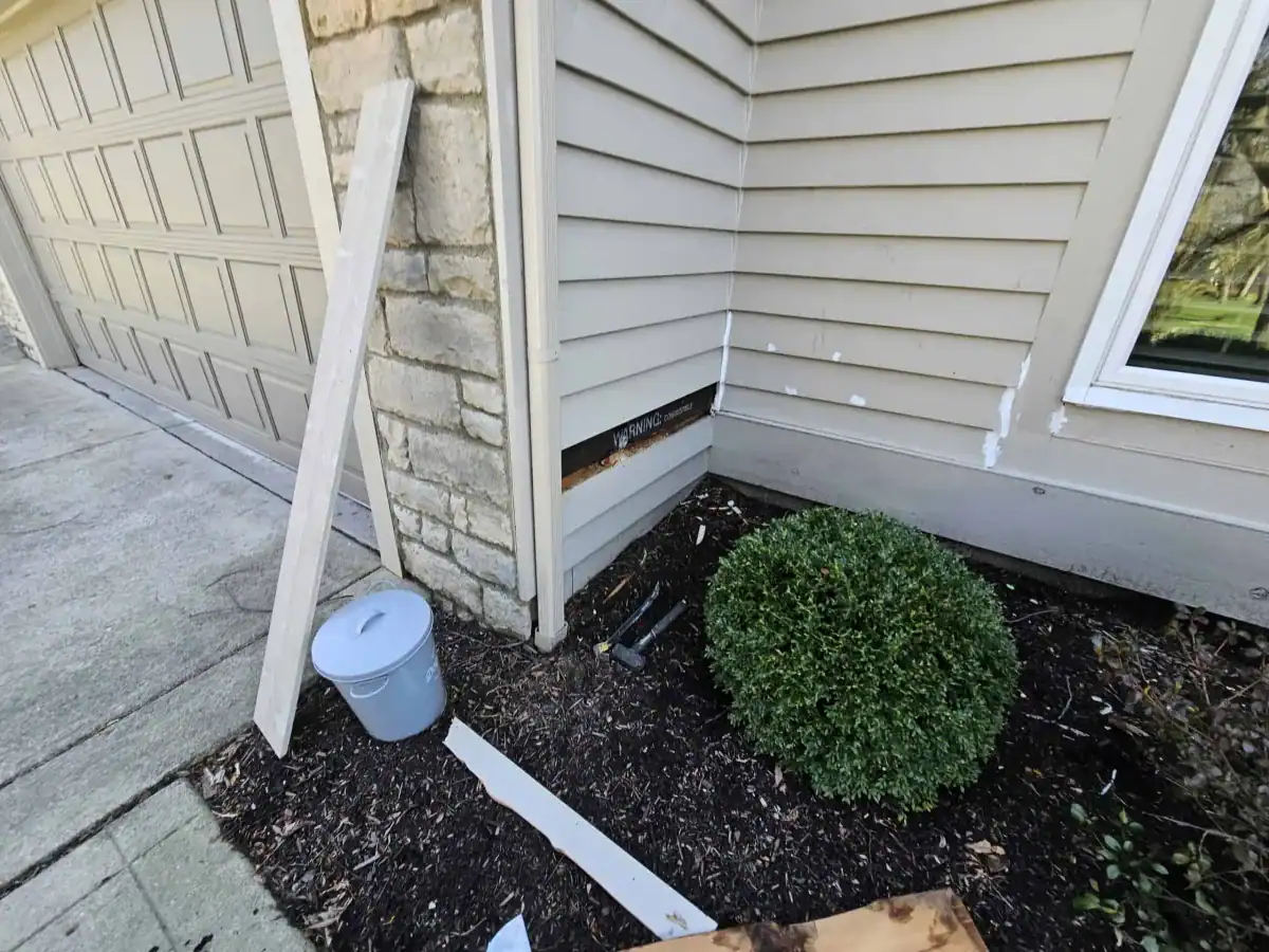 Exterior siding repair and painting in Central Ohio