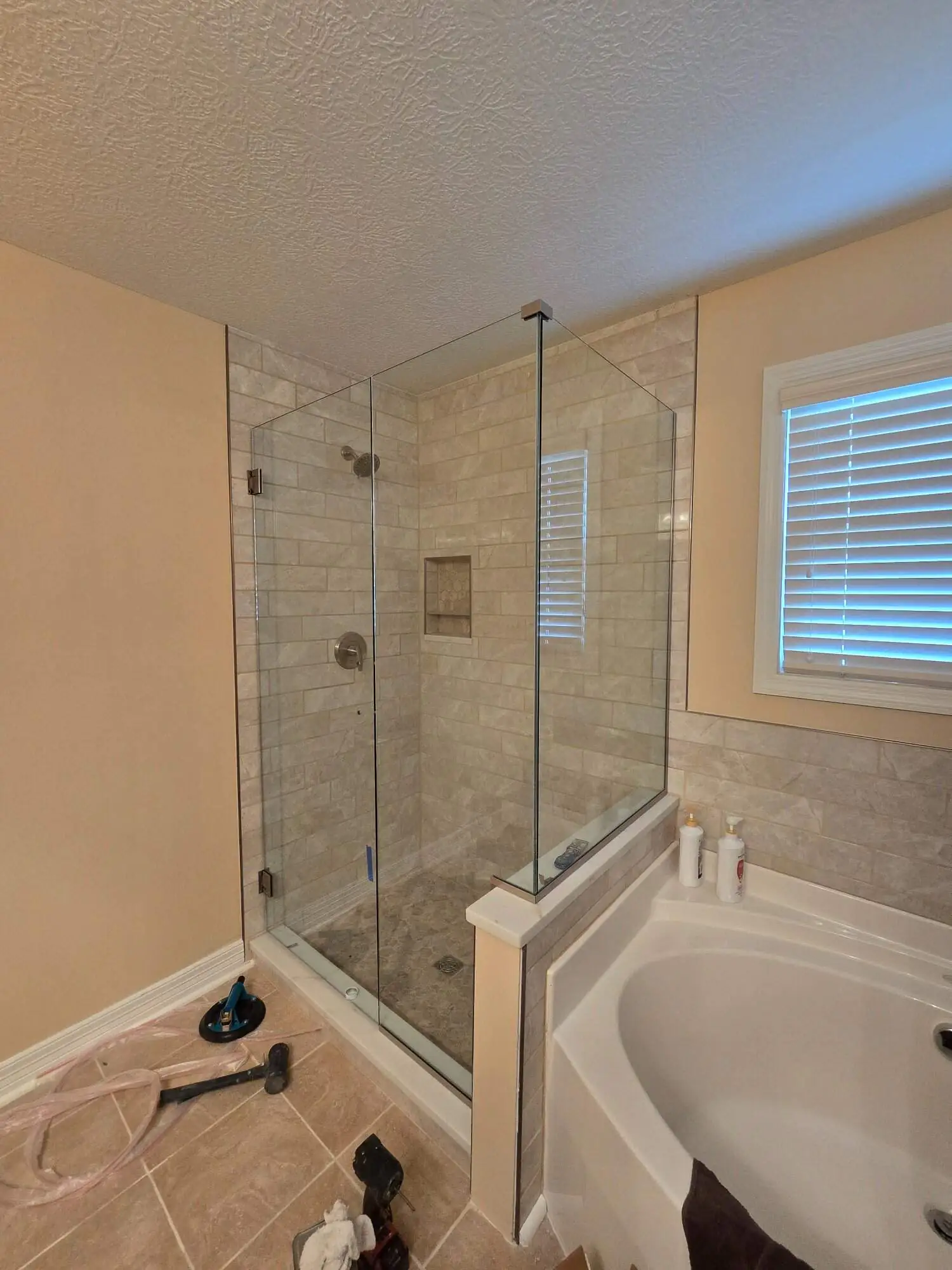 Semi-Frameless Shower Glass Door Soaking Tub Master Bath Lewis Center Ohio PaintWerks