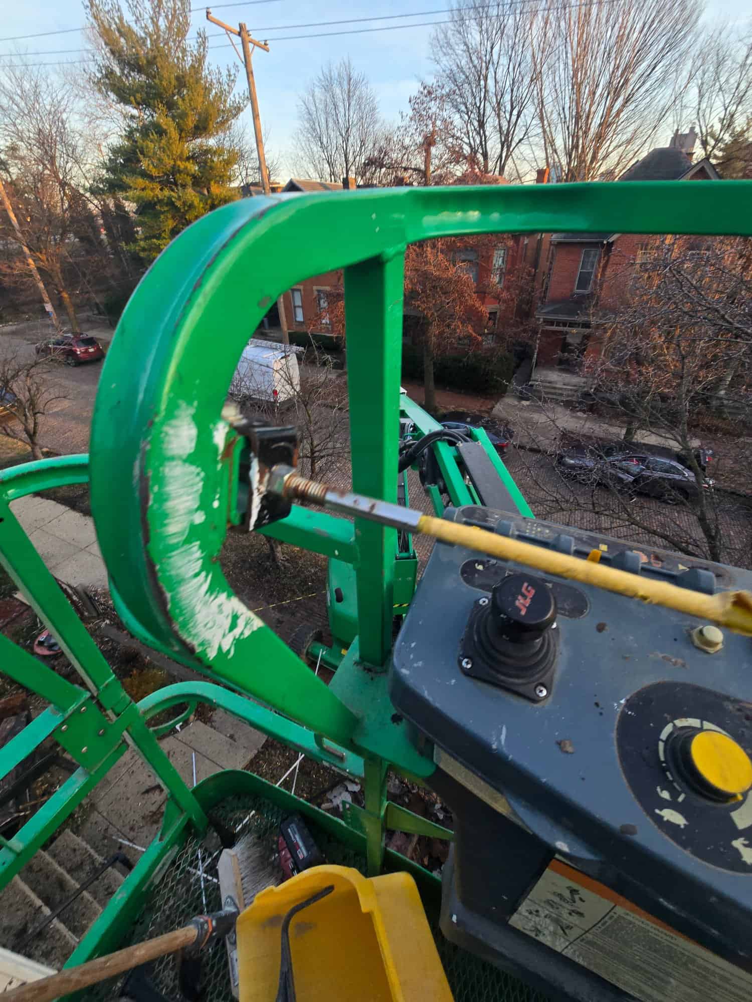 Boom lift Italian Village neighborhood 90 E Lincoln St Columbus OH